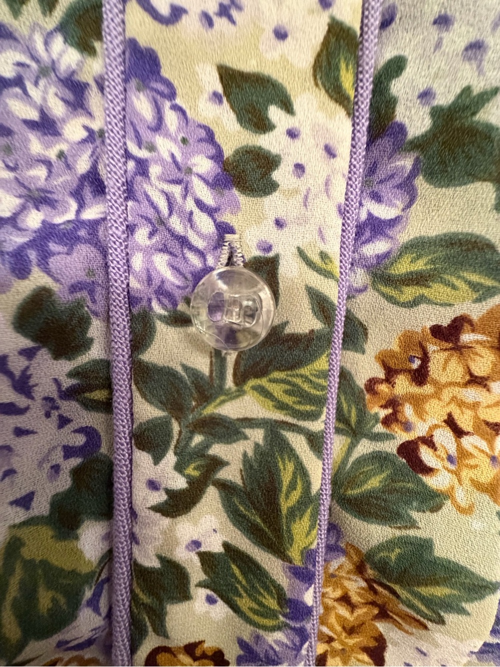 Vintage pleated belted floral dress. Size 12 (fits 8-12)